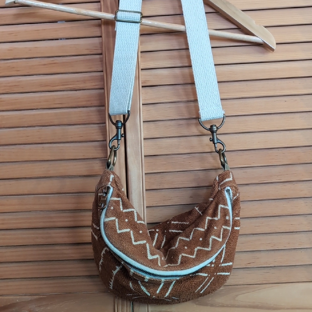 JennaBee Rust ZigZag Sling Bag
